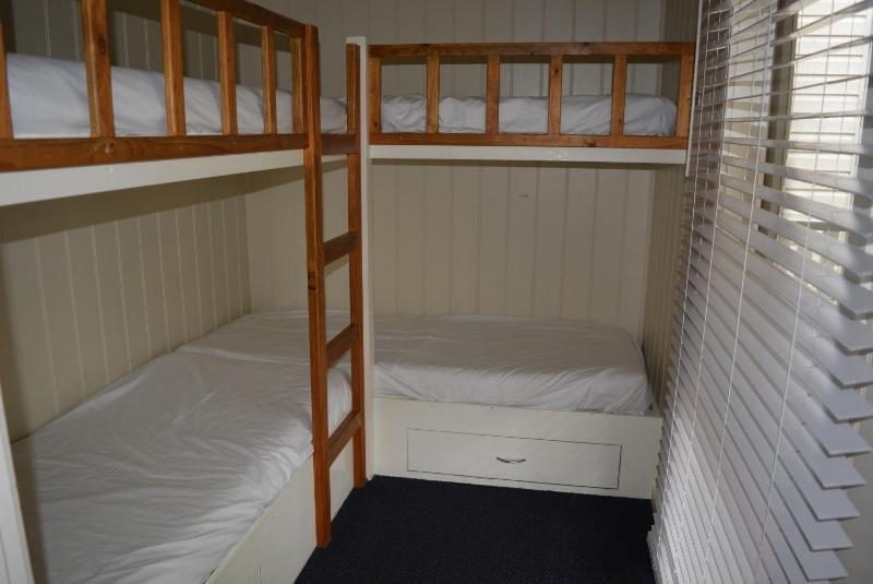 Ocean Grove Holiday Park ภายนอก รูปภาพ