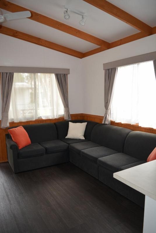Ocean Grove Holiday Park ภายนอก รูปภาพ