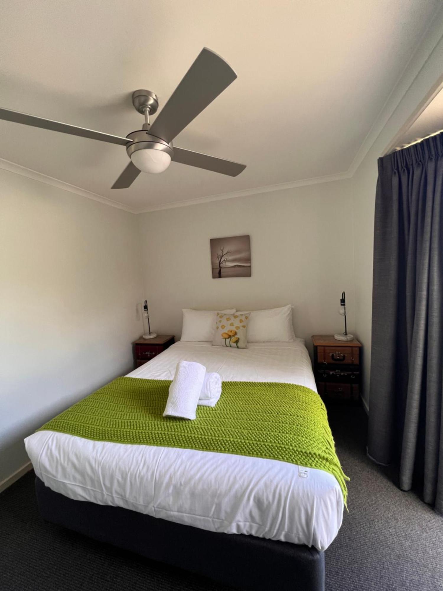 Ocean Grove Holiday Park ภายนอก รูปภาพ