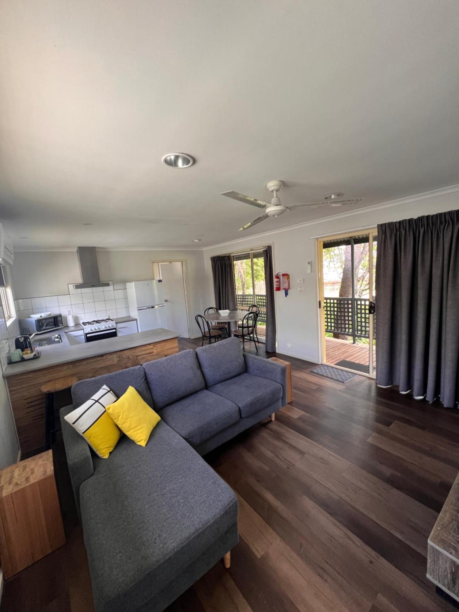 Ocean Grove Holiday Park ภายนอก รูปภาพ