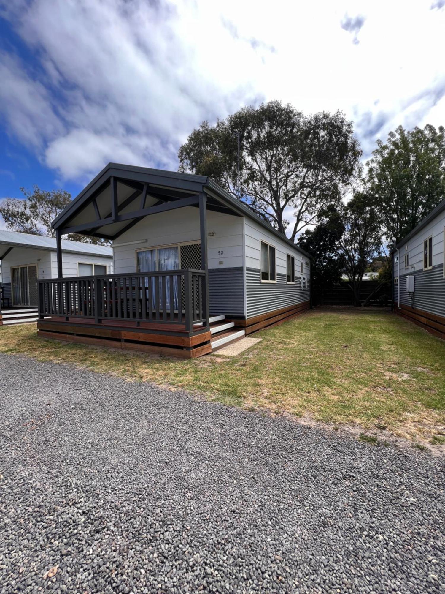 Ocean Grove Holiday Park ภายนอก รูปภาพ